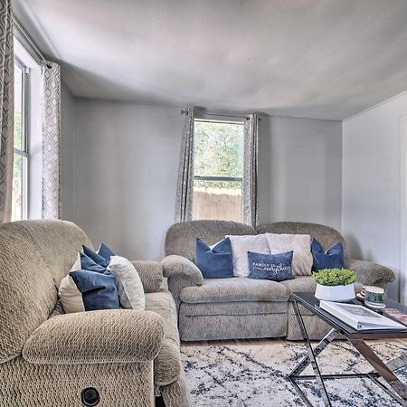 فيلا Cozy Livingston House With Fenced Yard And Patio! المظهر الخارجي الصورة