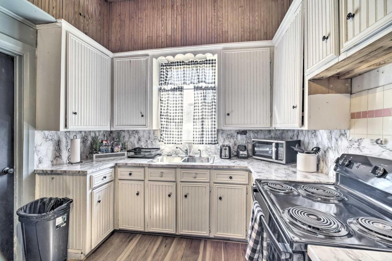 فيلا Cozy Livingston House With Fenced Yard And Patio! المظهر الخارجي الصورة