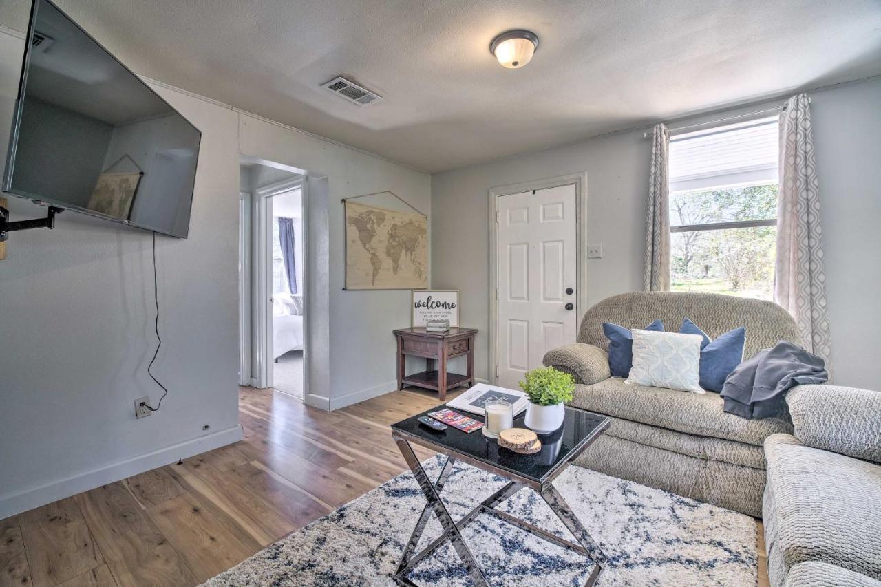 فيلا Cozy Livingston House With Fenced Yard And Patio! المظهر الخارجي الصورة
