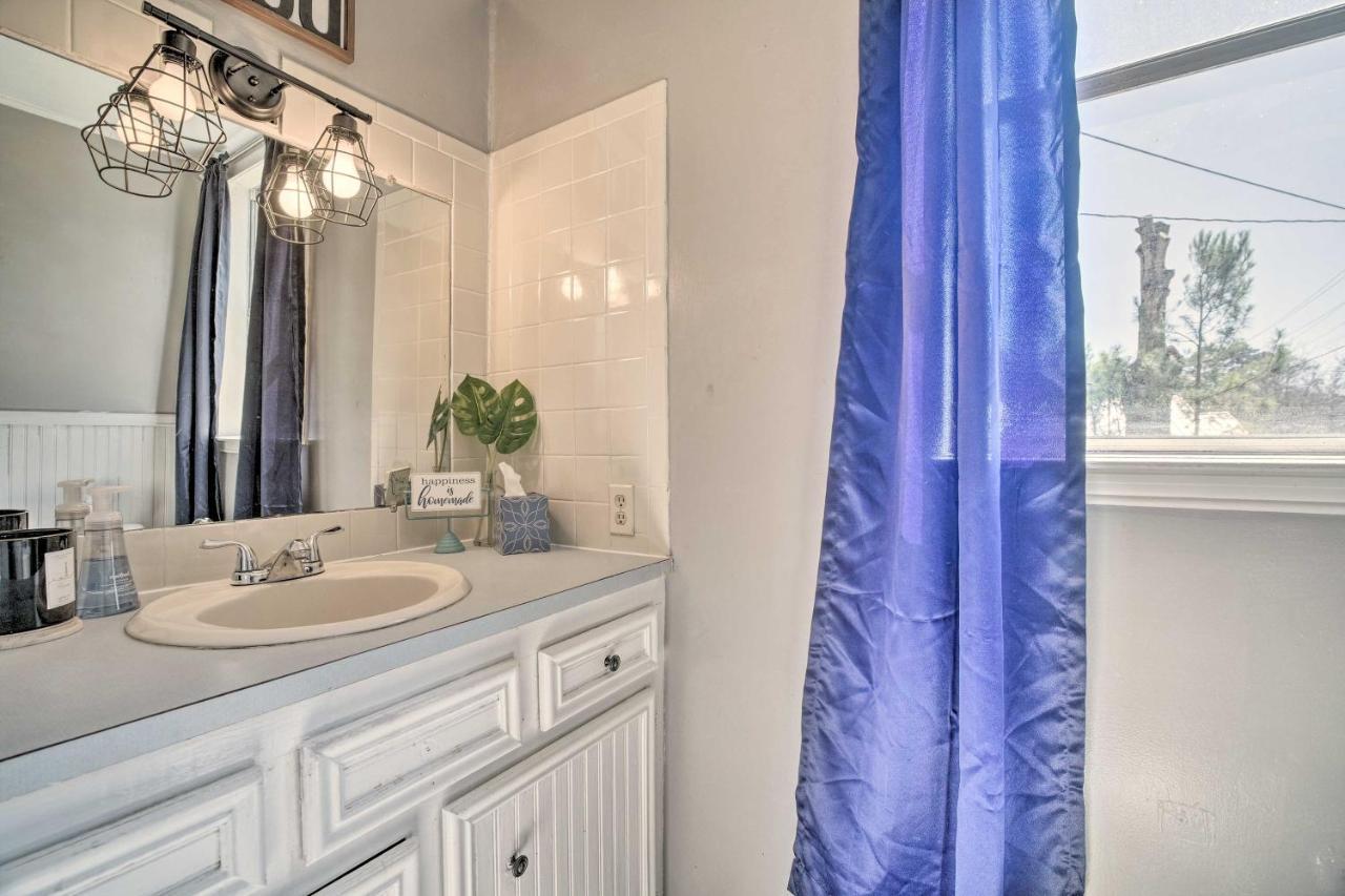 فيلا Cozy Livingston House With Fenced Yard And Patio! المظهر الخارجي الصورة