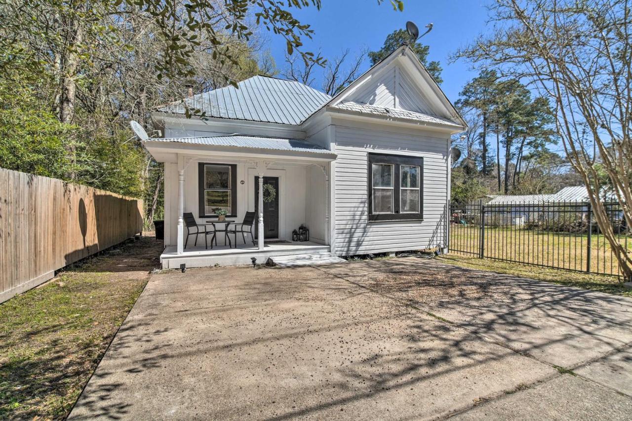 فيلا Cozy Livingston House With Fenced Yard And Patio! المظهر الخارجي الصورة